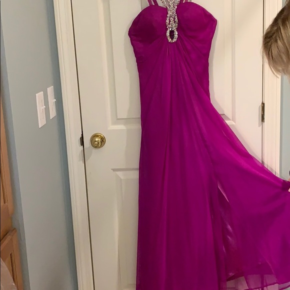 PROM DRESS - Picture 6 of 7